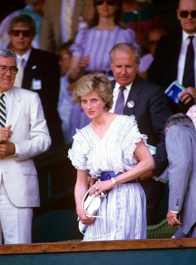 赛季中段的 赛季中段的